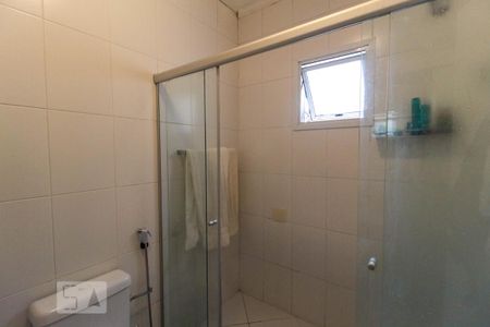 Casa de condomínio para alugar com 154m², 4 quartos e 3 vagas Casa de condomínio para alugar com 154m², 4 quartos e 3 vagasBanheiro do quarto 1