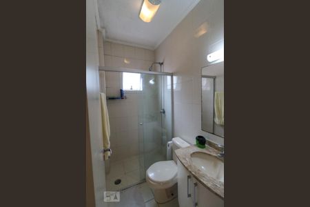 Casa de condomínio para alugar com 154m², 4 quartos e 3 vagas Casa de condomínio para alugar com 154m², 4 quartos e 3 vagasBanheiro