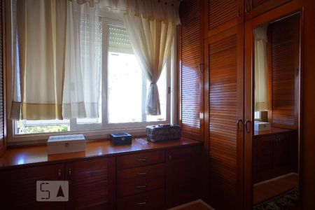 Closet de apartamento à venda com 2 quartos, 270m² em Petrópolis, Porto Alegre