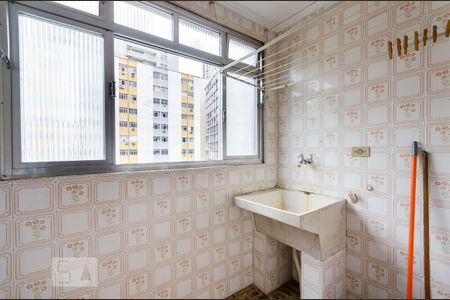 Área de serviço de apartamento para alugar com 1 quarto, 55m² em José Menino, Santos