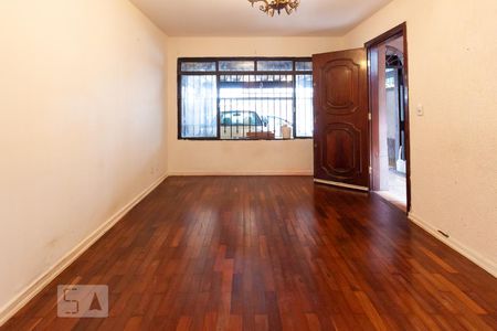 Sala de casa para alugar com 3 quartos, 250m² em Ferreira, São Paulo