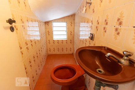 Lavabo de casa para alugar com 3 quartos, 250m² em Ferreira, São Paulo