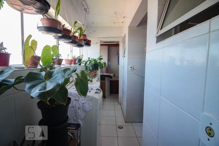 Apartamento para alugar com 76m², 2 quartos e 1 vagaarea de serviço