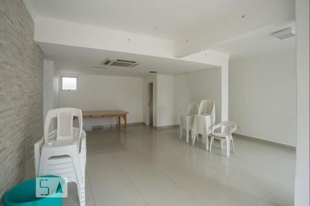Apartamento para alugar com 76m², 2 quartos e 1 vagasalao de festas