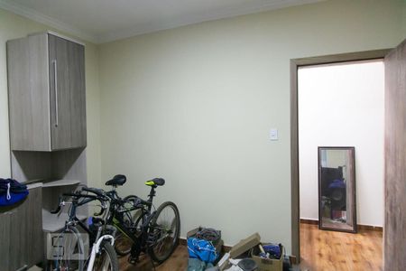 Casa à venda com 320m², 3 quartos e 3 vagas Casa à venda com 320m², 3 quartos e 3 vagasQuarto 3