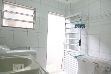 Casa à venda com 320m², 3 quartos e 3 vagas Casa à venda com 320m², 3 quartos e 3 vagasÁrea de Serviço