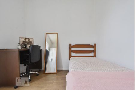 Apartamento à venda com 76m², 2 quartos e 1 vagaQuarto 01