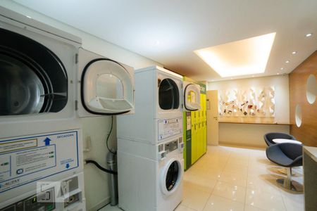 Apartamento à venda com 76m², 2 quartos e 1 vaga Apartamento à venda com 76m², 2 quartos e 1 vagaLavanderia