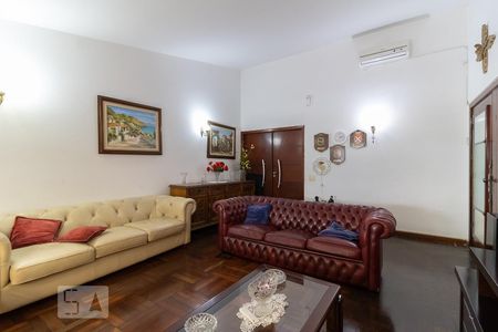 Sala de casa à venda com 4 quartos, 270m² em Vila São José, São Paulo