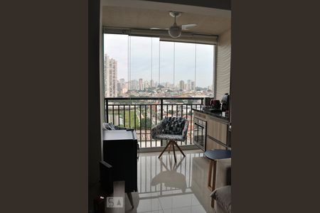 Apartamento à venda com 57m², 2 quartos e 1 vagaSacada