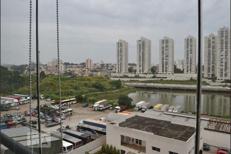 Apartamento à venda com 57m², 2 quartos e 1 vagaSacada - vista