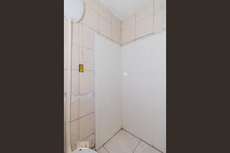 Banheiro de kitnet/studio para alugar com 1 quarto, 20m² em Vila Guilherme, São Paulo