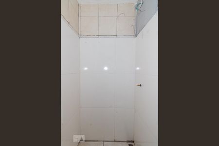 Banheiro de kitnet/studio para alugar com 1 quarto, 20m² em Vila Guilherme, São Paulo