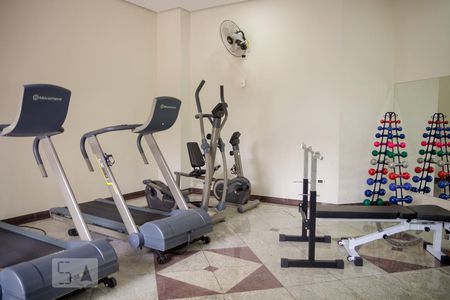 Apartamento à venda com 151m², 3 quartos e 2 vagas Apartamento à venda com 151m², 3 quartos e 2 vagasÁrea comum - Academia