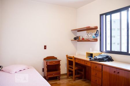 Apartamento à venda com 151m², 3 quartos e 2 vagas Apartamento à venda com 151m², 3 quartos e 2 vagasQuarto 2
