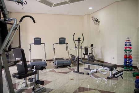 Apartamento à venda com 151m², 3 quartos e 2 vagas Apartamento à venda com 151m², 3 quartos e 2 vagasÁrea comum - Academia