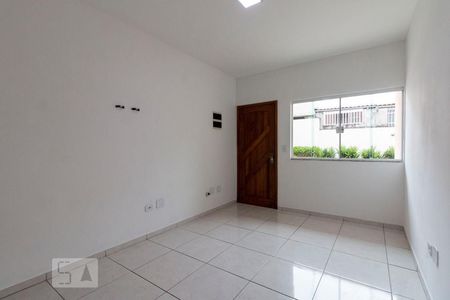 Sala de casa de condomínio para alugar com 2 quartos, 75m² em Vila Progresso (zona Leste), São Paulo