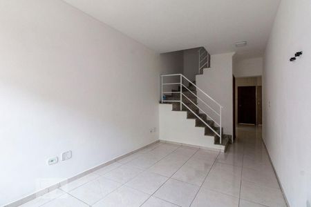 Sala de casa de condomínio para alugar com 2 quartos, 75m² em Vila Progresso (zona Leste), São Paulo