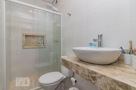 Banheiro da Suíte de casa à venda com 3 quartos, 140m² em Vila Nova, Porto Alegre