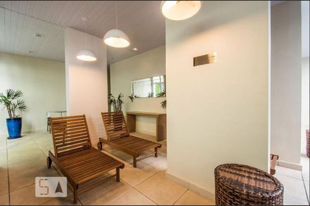 Studio para alugar com 28m², 1 quarto e 1 vaga Studio para alugar com 28m², 1 quarto e 1 vagaSauna