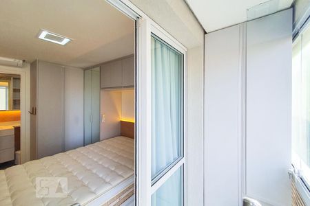 Studio para alugar com 28m², 1 quarto e 1 vaga Studio para alugar com 28m², 1 quarto e 1 vagaSacada