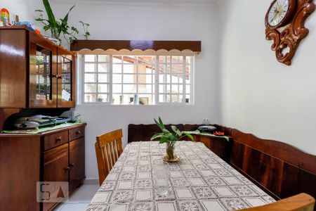 Casa à venda com 370m², 3 quartos e 3 vagas Casa à venda com 370m², 3 quartos e 3 vagasCopa