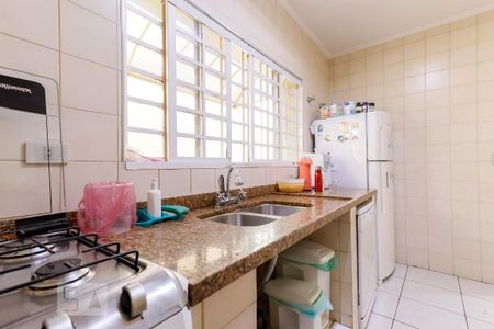 Casa à venda com 370m², 3 quartos e 3 vagas Casa à venda com 370m², 3 quartos e 3 vagasCozinha