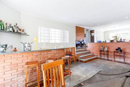 Sala de Estar de casa à venda com 3 quartos, 370m² em Jardim Peri, São Paulo