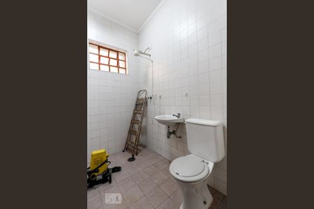 Casa à venda com 370m², 3 quartos e 3 vagas Casa à venda com 370m², 3 quartos e 3 vagasBanheiro de Serviço 2