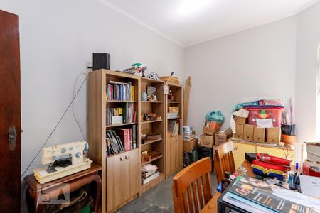 Casa à venda com 370m², 3 quartos e 3 vagas Casa à venda com 370m², 3 quartos e 3 vagasEscritório