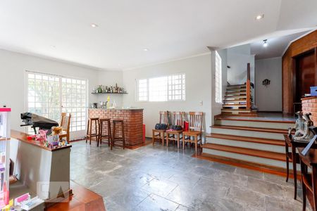 Sala de Estar de casa à venda com 3 quartos, 370m² em Jardim Peri, São Paulo