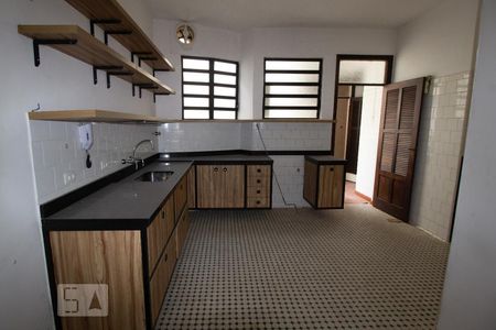 Apartamento para alugar com 163m², 4 quartos e 1 vaga Apartamento para alugar com 163m², 4 quartos e 1 vagaCozinha