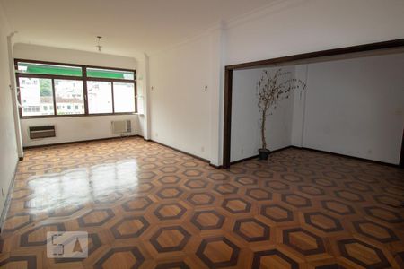 Sala de apartamento para alugar com 4 quartos, 163m² em Laranjeiras, Rio de Janeiro