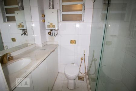 Apartamento para alugar com 163m², 4 quartos e 1 vaga Apartamento para alugar com 163m², 4 quartos e 1 vagaBanheiro