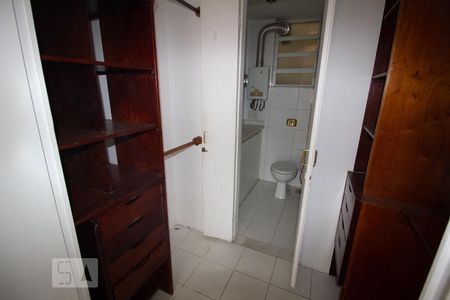 Apartamento para alugar com 163m², 4 quartos e 1 vaga Apartamento para alugar com 163m², 4 quartos e 1 vagaQuarto de Serviço