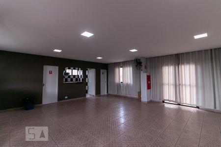 Apartamento para alugar com 60m², 2 quartos e 1 vaga Apartamento para alugar com 60m², 2 quartos e 1 vagaÁrea comum - Salão de festas