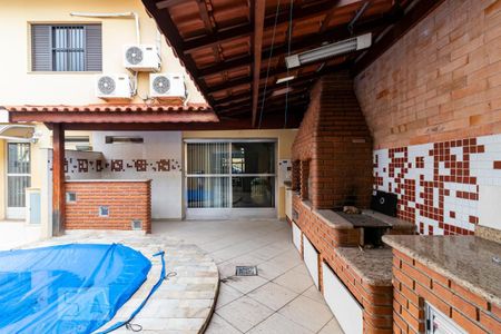 Casa à venda com 350m², 5 quartos e 4 vagasFundos - Piscina e Churrasqueira