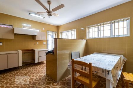 Casa à venda com 350m², 5 quartos e 4 vagas1o. Andar - Cozinha