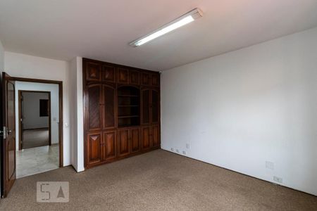 Casa à venda com 350m², 5 quartos e 4 vagas2o. Andar - Quarto 2