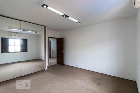 Casa à venda com 350m², 5 quartos e 4 vagas2o. Andar - Quarto 3