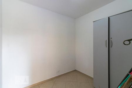 Casa à venda com 350m², 5 quartos e 4 vagasFundos - Quarto de serviço
