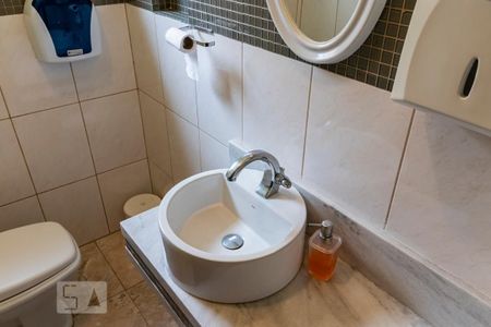 Casa à venda com 350m², 5 quartos e 4 vagas1o. Andar - Lavabo