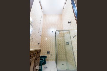 Casa à venda com 350m², 5 quartos e 4 vagas2o. Andar - Banheiro da Suíte 2