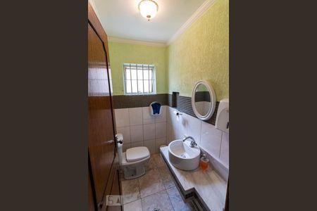 Casa à venda com 350m², 5 quartos e 4 vagas1o. Andar - Lavabo