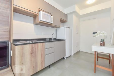 Cozinha de kitnet/studio para alugar com 1 quarto, 35m² em Consolação, São Paulo