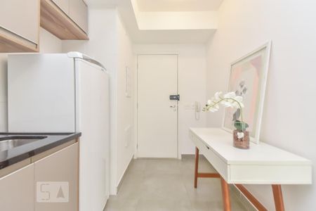 Entrada de kitnet/studio para alugar com 1 quarto, 35m² em Consolação, São Paulo