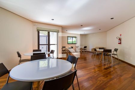 Apartamento à venda com 250m², 4 quartos e 4 vagas Apartamento à venda com 250m², 4 quartos e 4 vagasÁrea comum