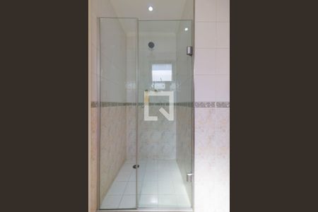 Apartamento à venda com 250m², 4 quartos e 4 vagas Apartamento à venda com 250m², 4 quartos e 4 vagasBanheiro Quarto 1