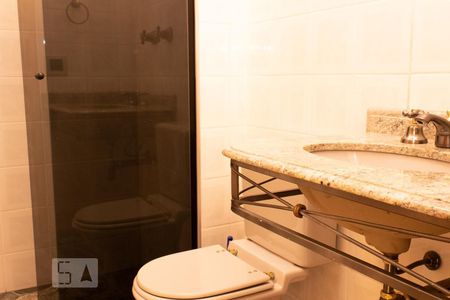 Apartamento à venda com 82m², 3 quartos e 3 vagasBanheiro Principal