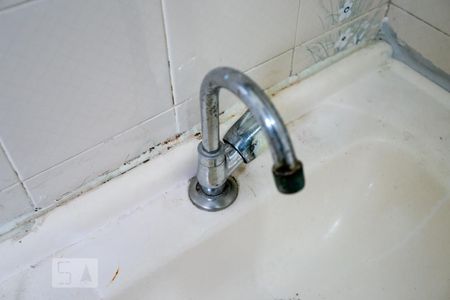 Casa à venda com 130m², 4 quartos e 2 vagas Casa à venda com 130m², 4 quartos e 2 vagasBanheiro